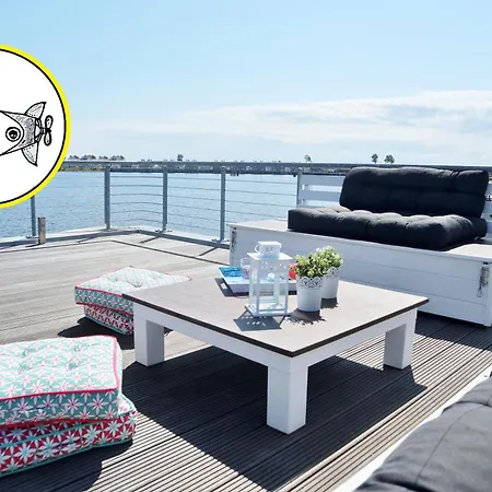 Wasserhaus Yellow Submarine Olpenitz