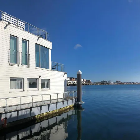 Wasserhaus Yellow Submarine